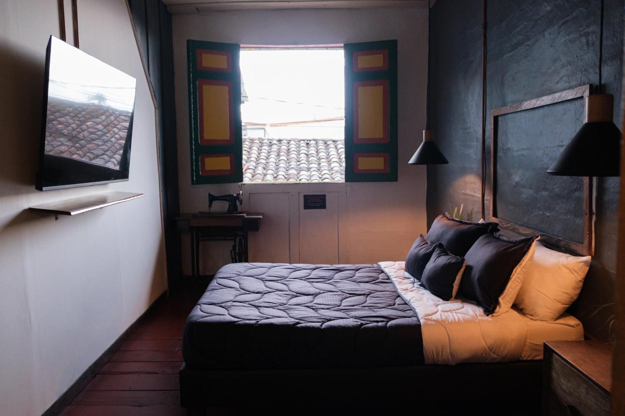 The Corner House Hostel 살렌토 외부 사진