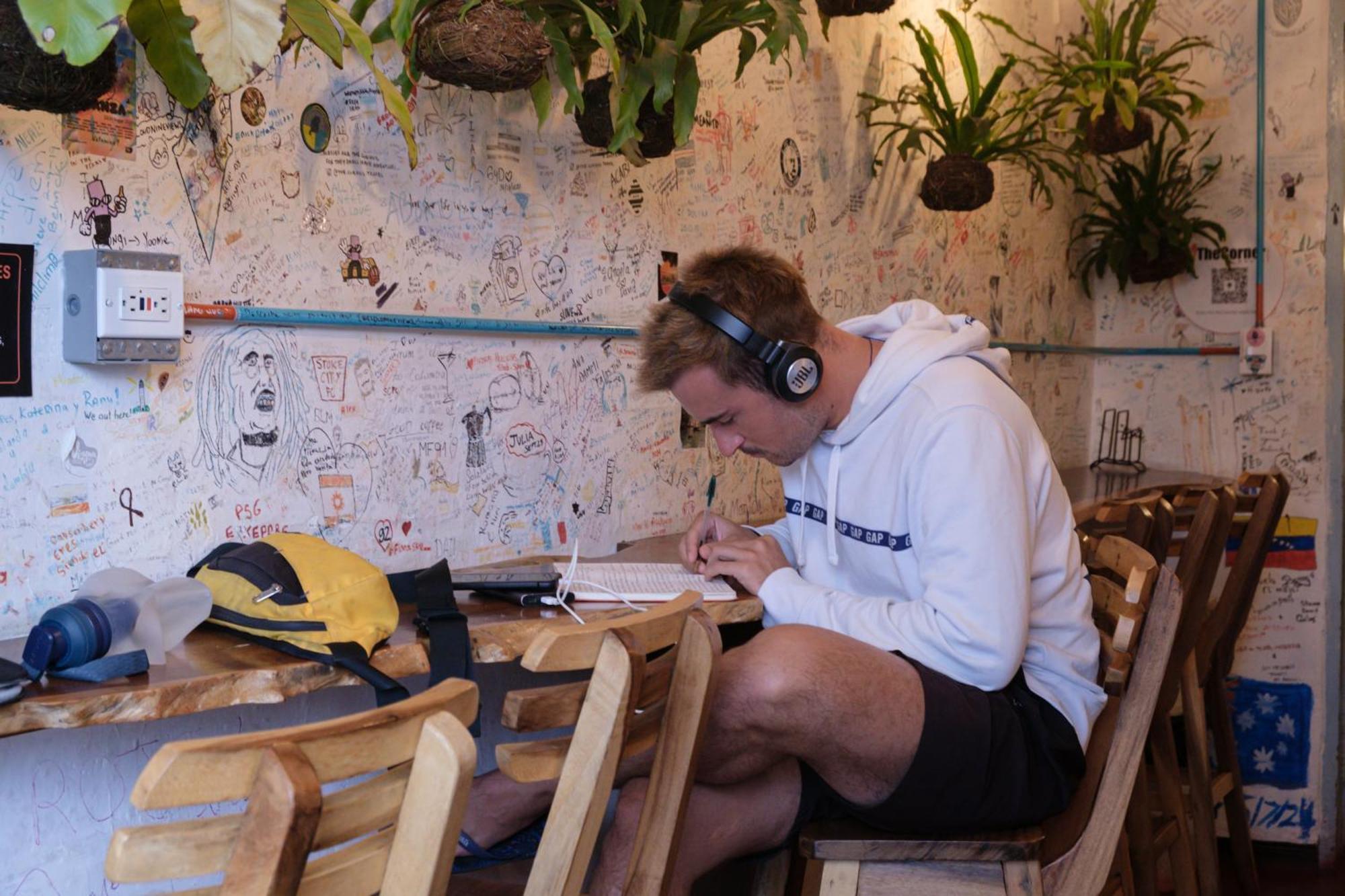 The Corner House Hostel 살렌토 외부 사진