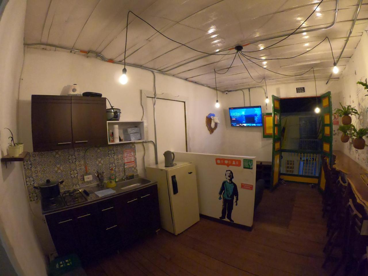 The Corner House Hostel 살렌토 외부 사진